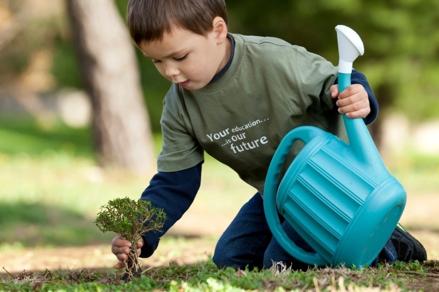 From Protagonists to Sustainability Weaving Carbon Neutrality