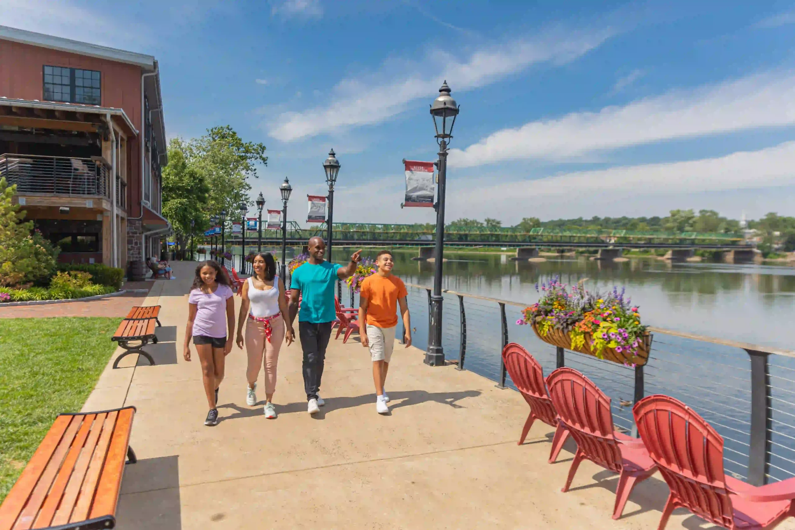 Is New Hope Walkable for Family Trips