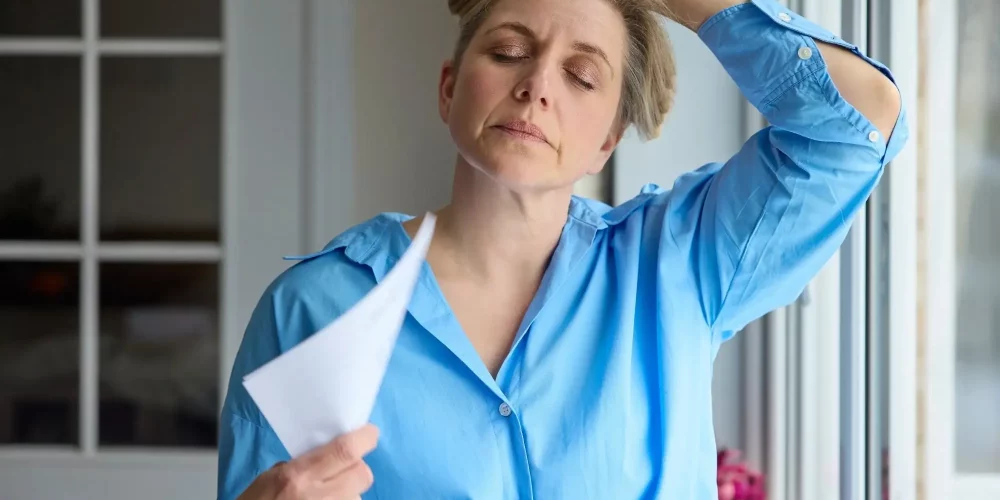 Discover 7 Travel Tips to Help Women Manage Perimenopause Symptoms
